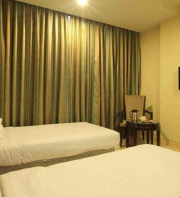 Yerandwane Hotel Ashoka, Pune מראה חיצוני תמונה
