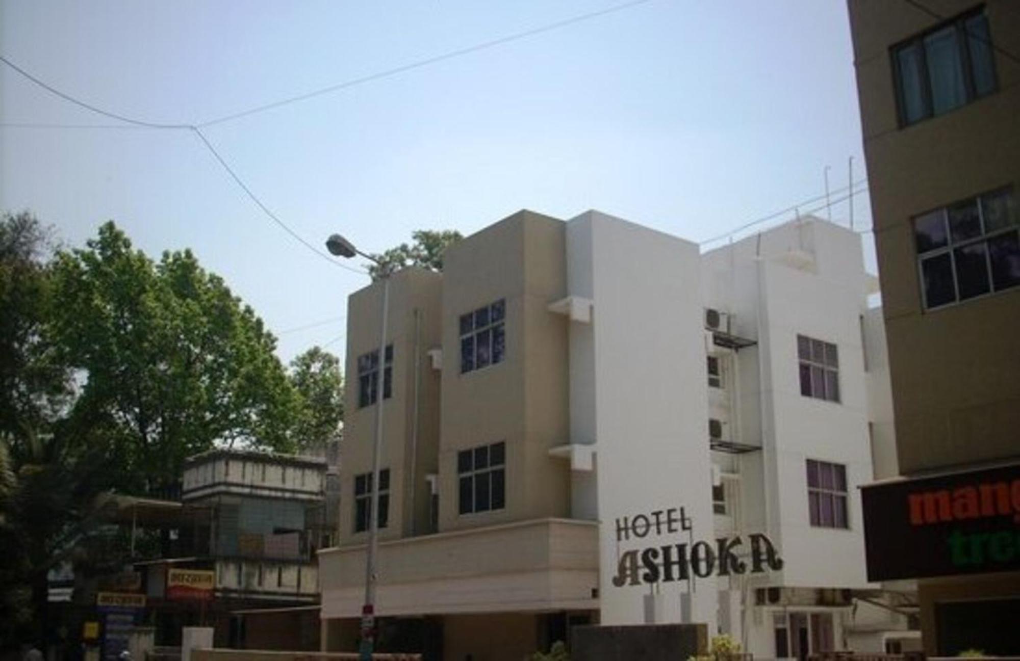 Yerandwane Hotel Ashoka, Pune מראה חיצוני תמונה