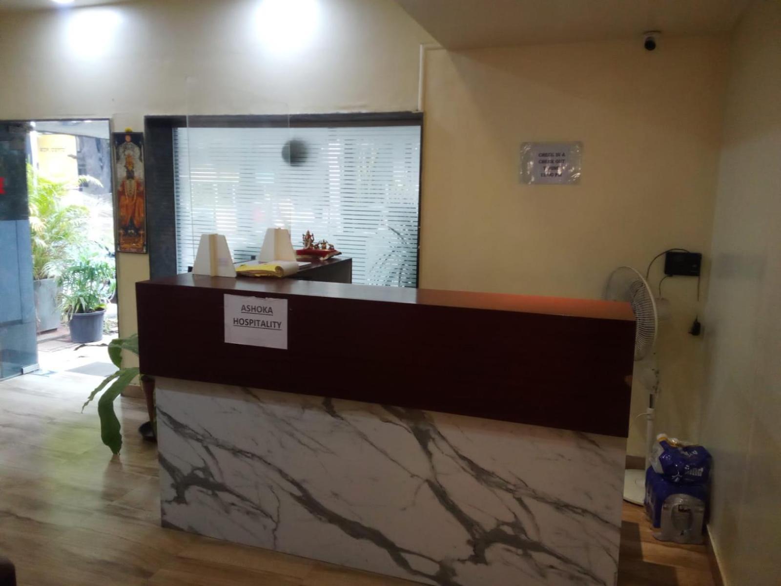 Yerandwane Hotel Ashoka, Pune מראה חיצוני תמונה