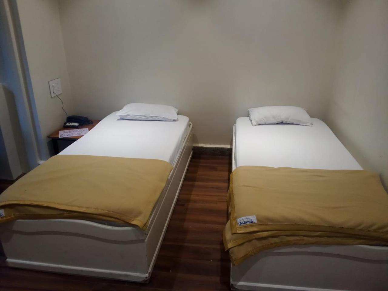 Yerandwane Hotel Ashoka, Pune מראה חיצוני תמונה